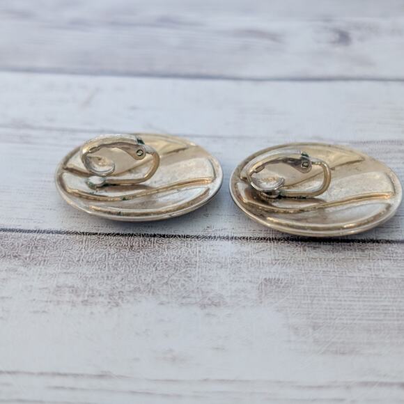 Vintage Clip On Earrings Dark Red & Gold Tone - Damaged - Picture 7 of 7